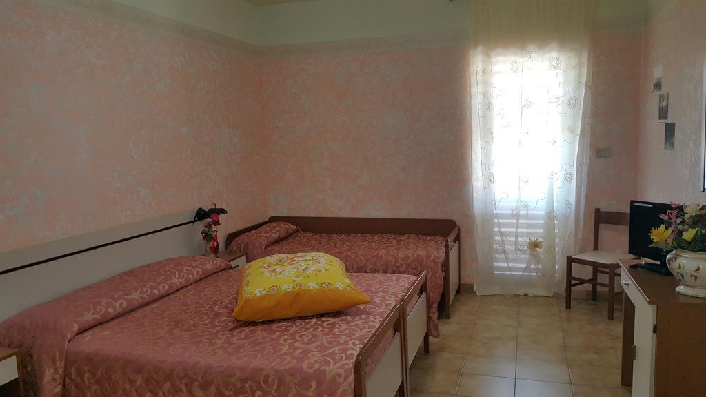 Hotel Menta & Rosmarino Monte Sant'Angelo Phòng bức ảnh